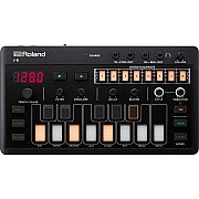 Roland AIRA Compact J6 Chord Synthesizer