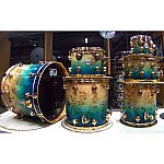 DW Collector's USA SSC 7 Piece Drum Set Natural to Dirty Fish Tank Fade Over Mapa Burl with Gold Hardware