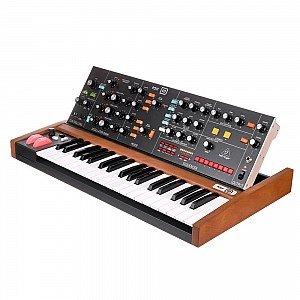 Toko Alat Musik Jual Semua Product Synthesizer Terlengkap Original dan Termurah