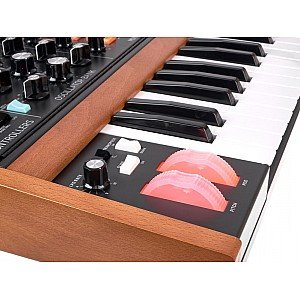 Toko Alat Musik Jual Semua Product Synthesizer Terlengkap Original dan Termurah