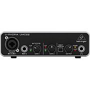 Behringer UMC22