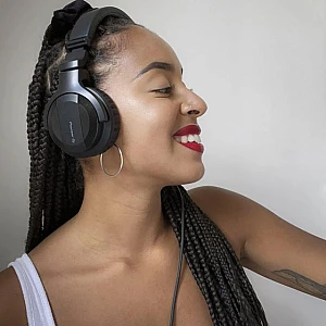 Toko Alat Musik Jual Semua Product Headphones Terlengkap Original dan Termurah