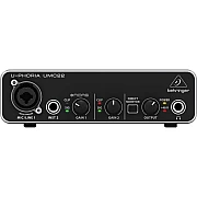 Behringer UMC22