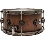 DW Collector’s DCSW10714SNR692 Walnut SNR 14x7 inch Snare Drum, Natural to Quick Ebony Burst with Black Nickel Hardware - Gambar 3